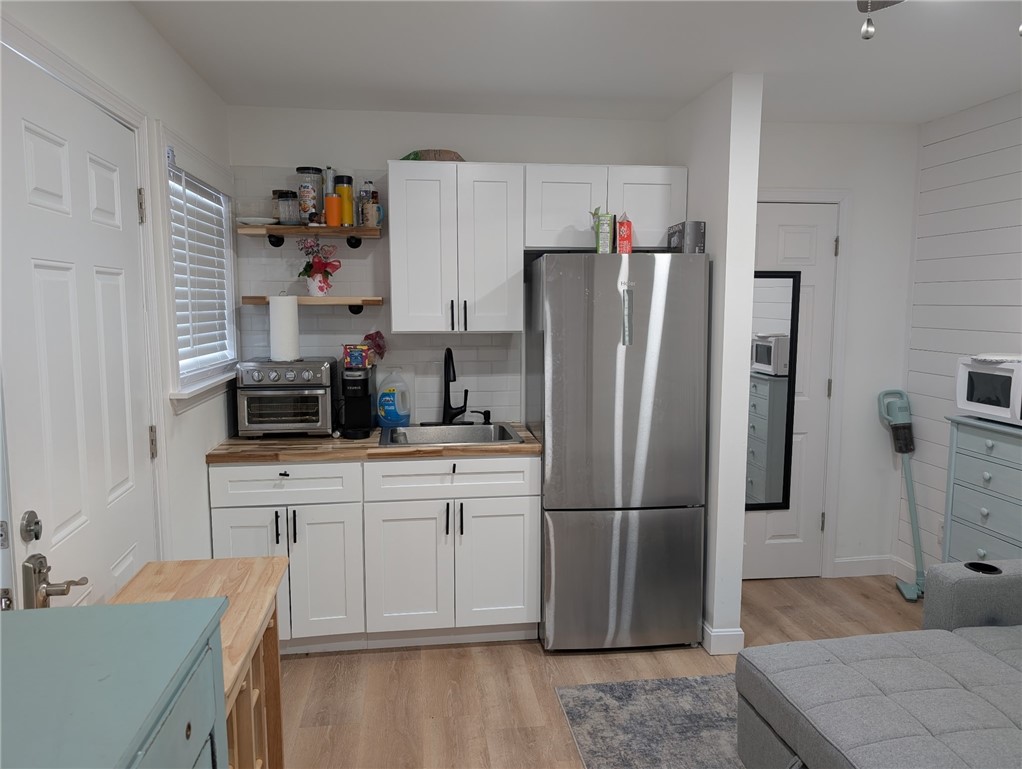 53 Winnapaug Road, Unit 5 Westerly, RI 02891 - Photo 3 of 12