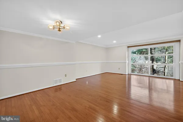 $3,500 | 9250 Three Oaks Drive, Silver Spring, MD 20901