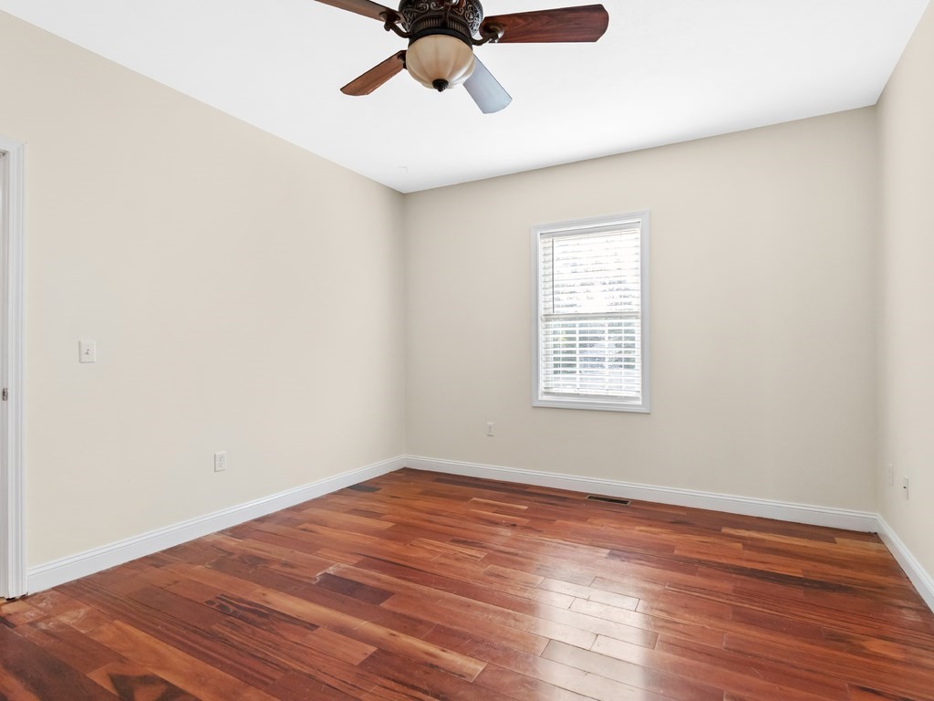 110 Cart Path Road Dracut, MA 01826 - Photo 17 of 30 Gallery Image 17