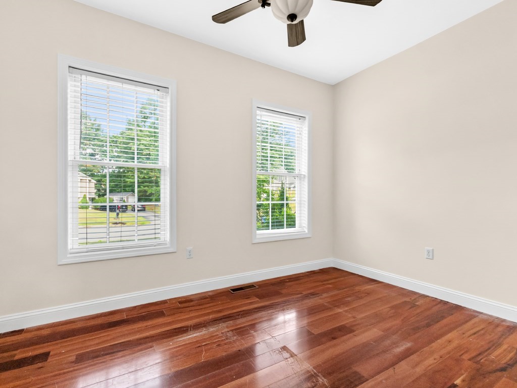 110 Cart Path Road Dracut, MA 01826 - Photo 24 of 30 Gallery Image 24