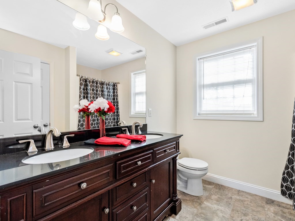 110 Cart Path Road Dracut, MA 01826 - Photo 26 of 30 Gallery Image 26