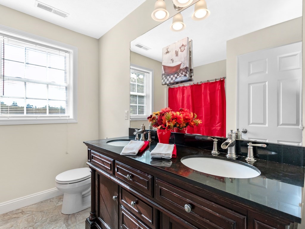 110 Cart Path Road Dracut, MA 01826 - Photo 27 of 30 Gallery Image 27