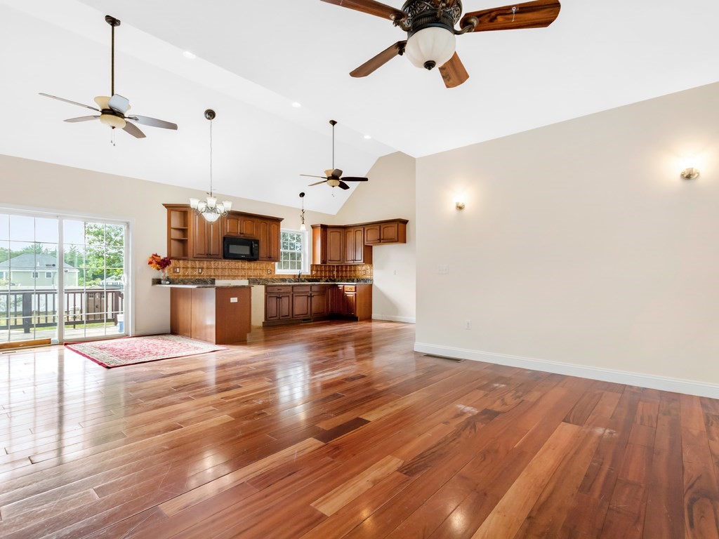 110 Cart Path Road Dracut, MA 01826 - Photo 10 of 30 Gallery Image 10