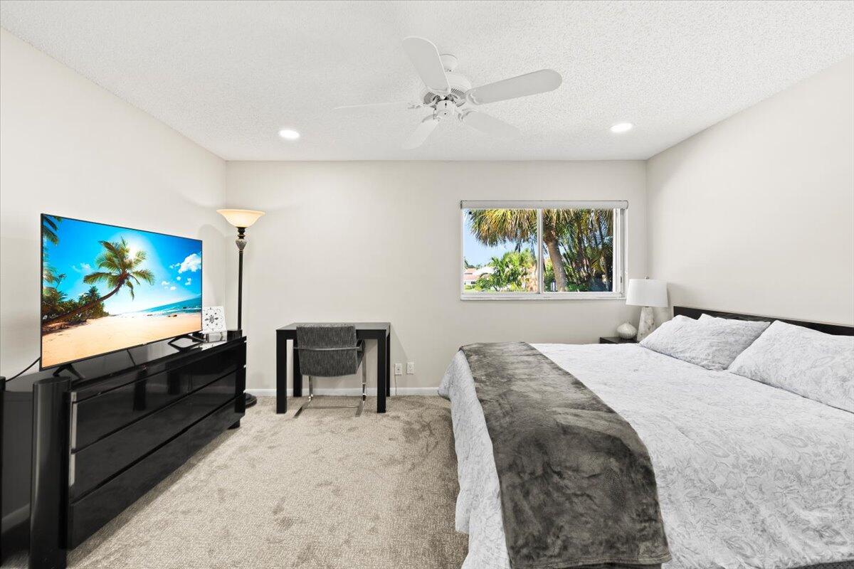 7338 Woodmont Court Boca Raton, FL 33434 - Photo 31 of 62 33-424A0609