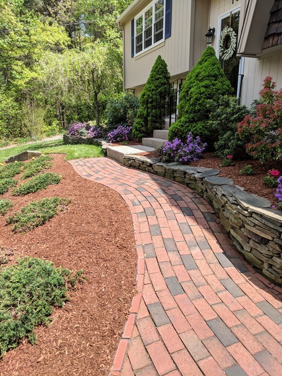 10 Elizabeth Road Foxboro, MA 02035 - Photo 24 of 26 Gallery Image 24