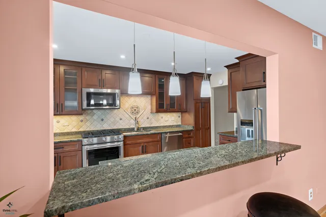 $289,900 | 11301 Sycamore Lane, Unit 64A, Palos Hills, IL 60465