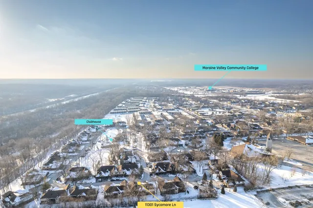 $289,900 | 11301 Sycamore Lane, Unit 64A, Palos Hills, IL 60465