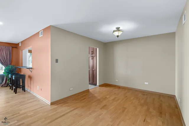 $289,900 | 11301 Sycamore Lane, Unit 64A, Palos Hills, IL 60465