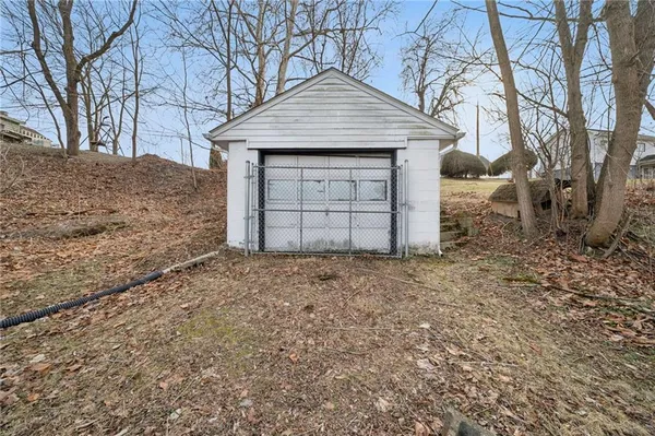 $59,900 | 3 Sewickley Avenue, Herminie, PA 15637