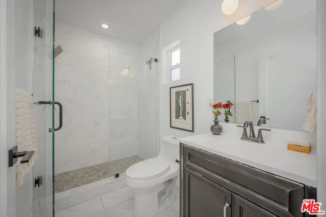 $1,499,000 | 2325 Berkeley Avenue, Los Angeles, CA 90026