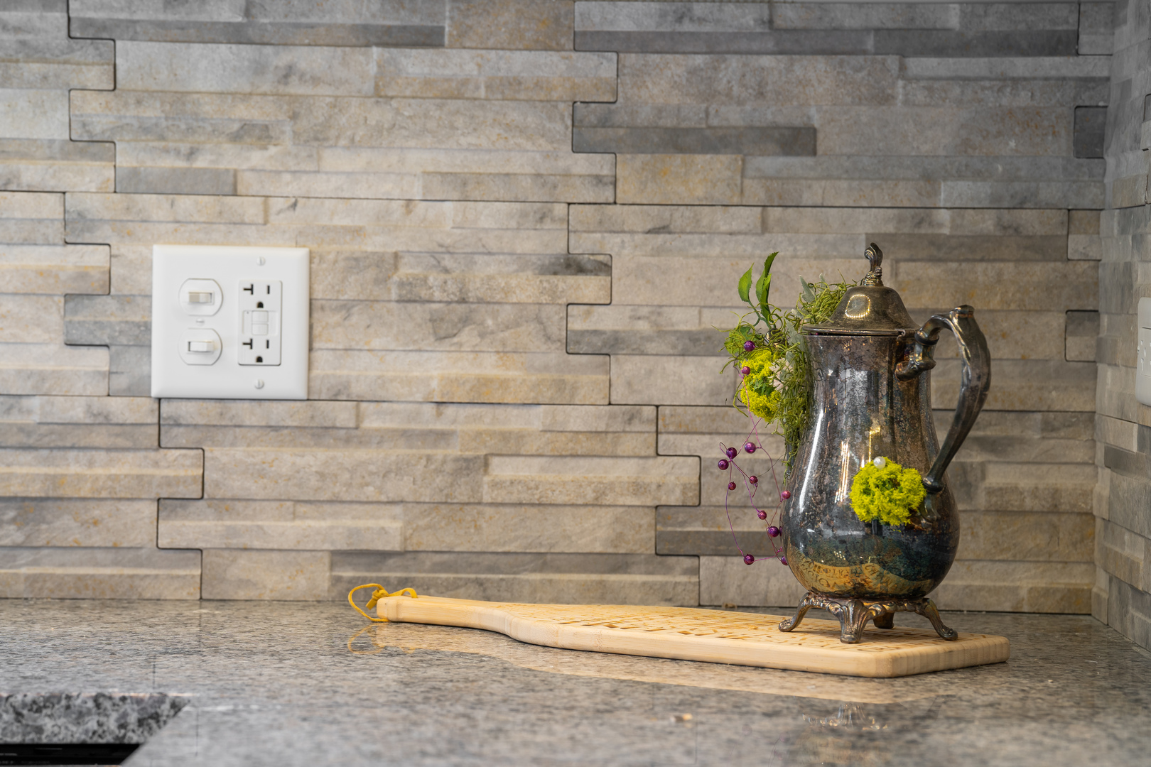 11354 South Harvard Avenue Chicago, IL 60628 - Photo 21 of 25 a view of a sink