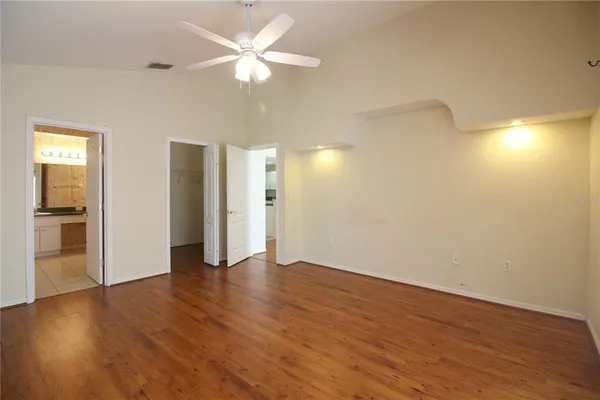 $2,400 | 2313 Colony Club Drive, Lakeland, FL 33813