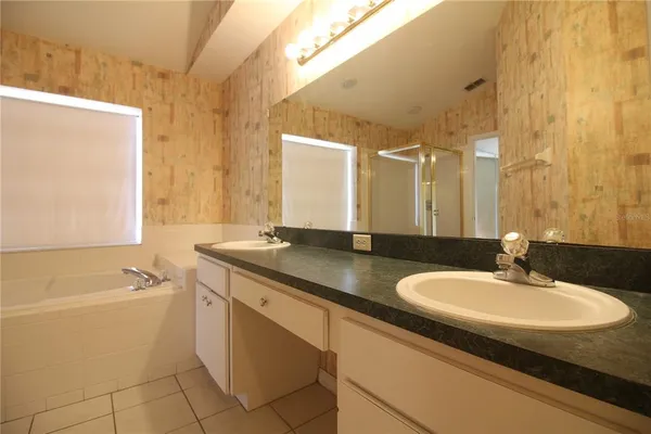 $2,400 | 2313 Colony Club Drive, Lakeland, FL 33813