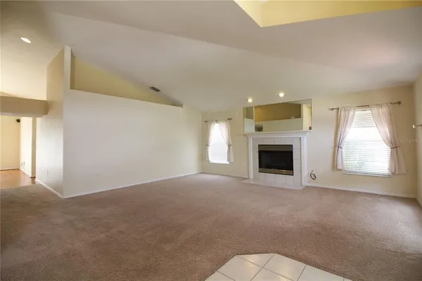 $2,400 | 2313 Colony Club Drive, Lakeland, FL 33813