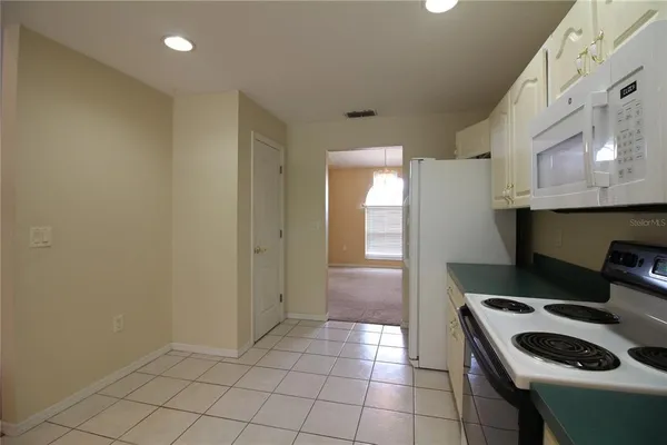 $2,400 | 2313 Colony Club Drive, Lakeland, FL 33813