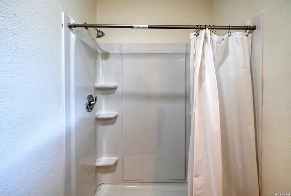 $145,000 | 137 West Garden Street, Uvalde, TX 78801