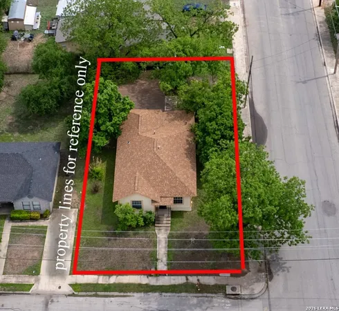 $145,000 | 137 West Garden Street, Uvalde, TX 78801