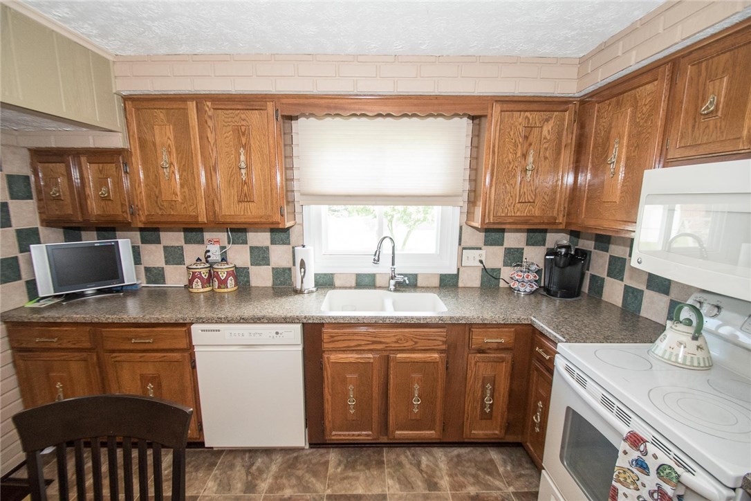 86 Everwild Lane Greece, NY 14616 - Photo 8 of 25