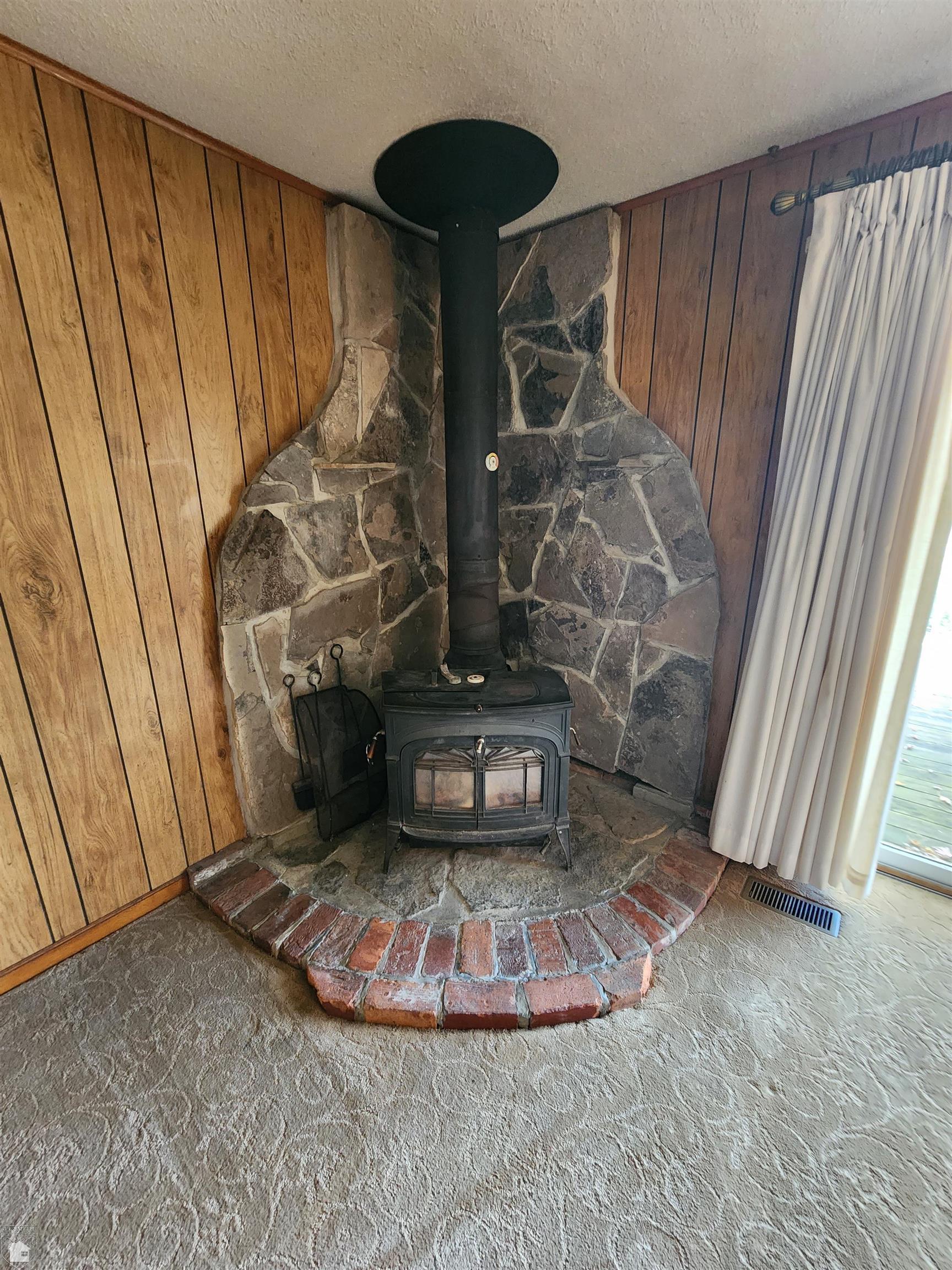 4410 Atkins Road Port Huron, MI 48060 - Photo 19 of 63 50094014-18.JPG