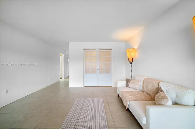 $209,500 | 873 Northeast 195th Street, Unit 107, Miami, FL 33179