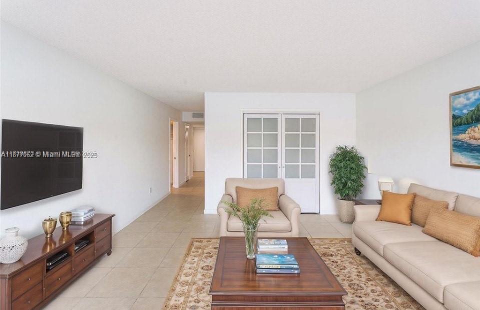 873 Northeast 195th Street, Unit 107 Miami, FL 33179 - Photo 13 of 48