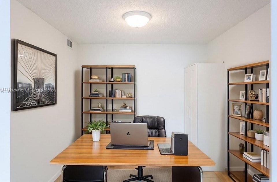 873 Northeast 195th Street, Unit 107 Miami, FL 33179 - Photo 19 of 48