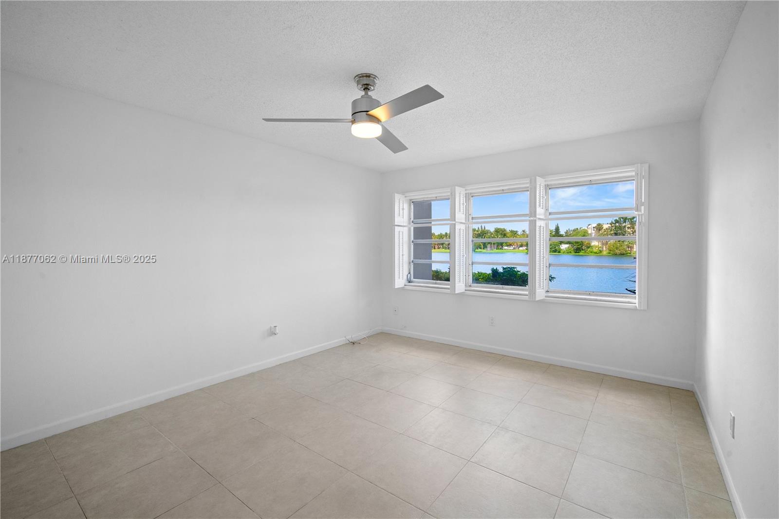 873 Northeast 195th Street, Unit 107 Miami, FL 33179 - Photo 29 of 48