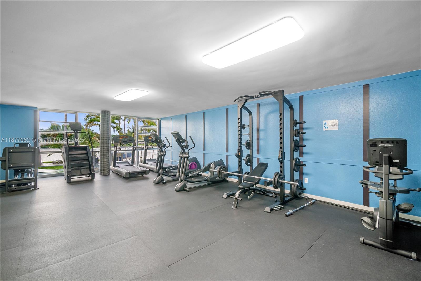 873 Northeast 195th Street, Unit 107 Miami, FL 33179 - Photo 37 of 48