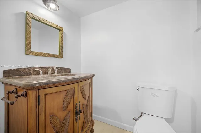 $209,500 | 873 Northeast 195th Street, Unit 107, Miami, FL 33179