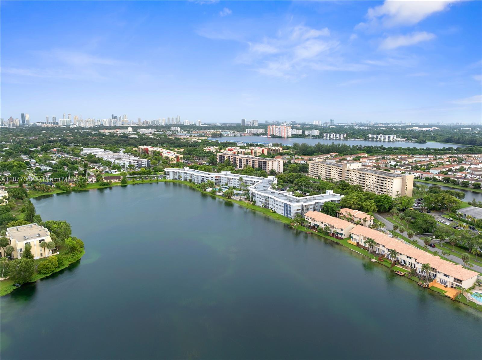 873 Northeast 195th Street, Unit 107 Miami, FL 33179 - Photo 46 of 48