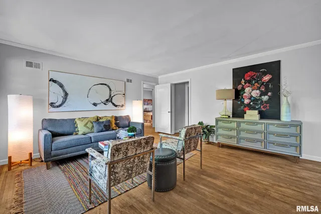 $2,150 | 3406 North North Street, Peoria, IL 61604