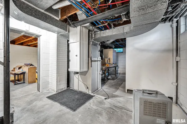 $2,150 | 3406 North North Street, Peoria, IL 61604