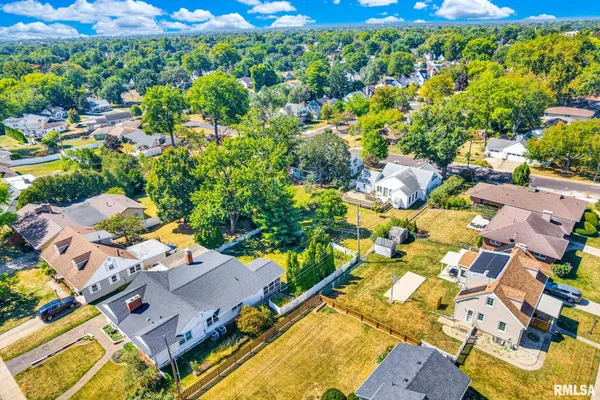 $2,150 | 3406 North North Street, Peoria, IL 61604