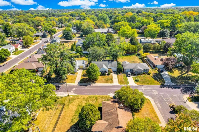 $2,150 | 3406 North North Street, Peoria, IL 61604