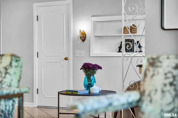 $2,150 | 3406 North North Street, Peoria, IL 61604