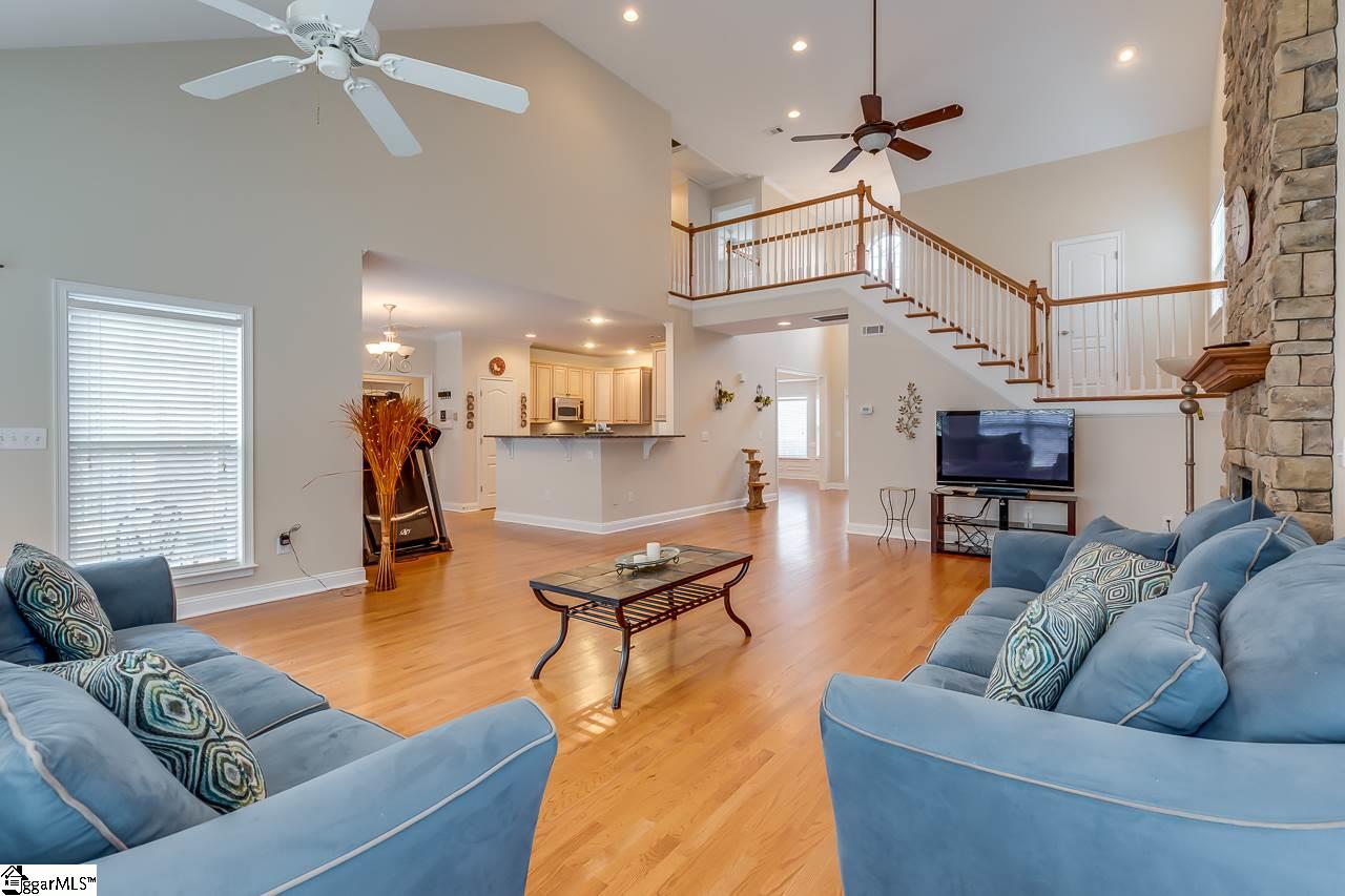 205 Traymore Way Greer, SC 29650 - Photo 14 of 36 Gallery Image 14