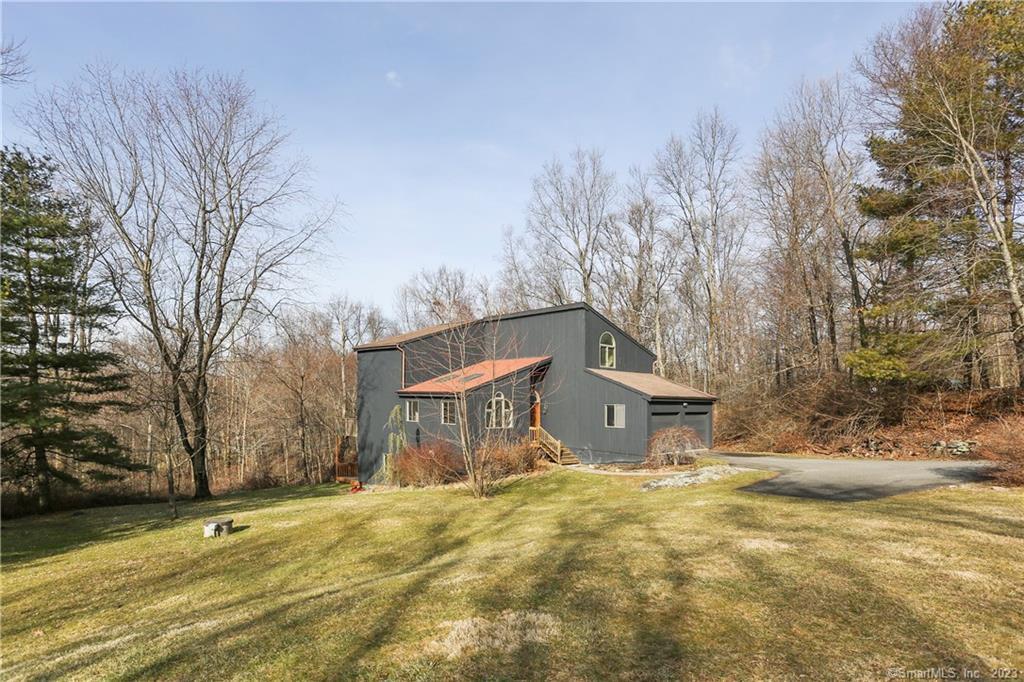 21 Wagon Wheel Road Redding, CT 06896 - Photo 1 of 1 Gallery Image 1