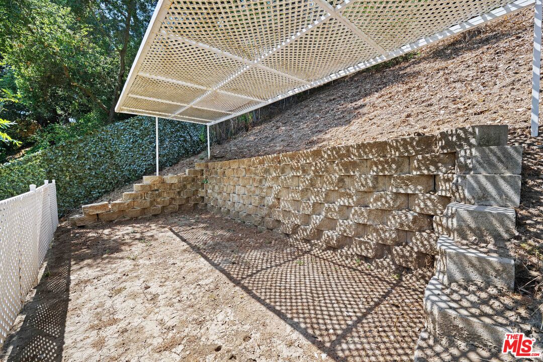 2563 Hutton Drive Beverly Hills, CA 90210 - Photo 60 of 69