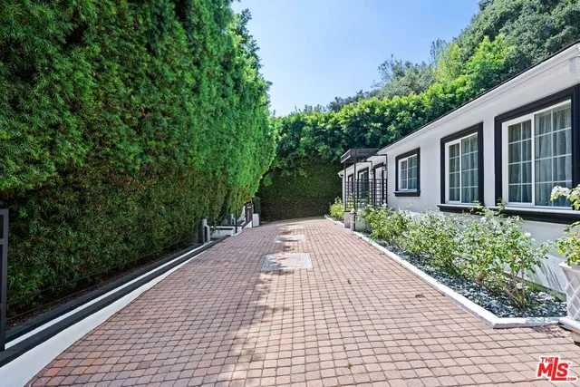 $16,900 | 2563 Hutton Drive, Beverly Hills, CA 90210