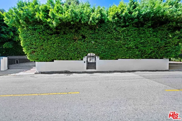 $16,900 | 2563 Hutton Drive, Beverly Hills, CA 90210