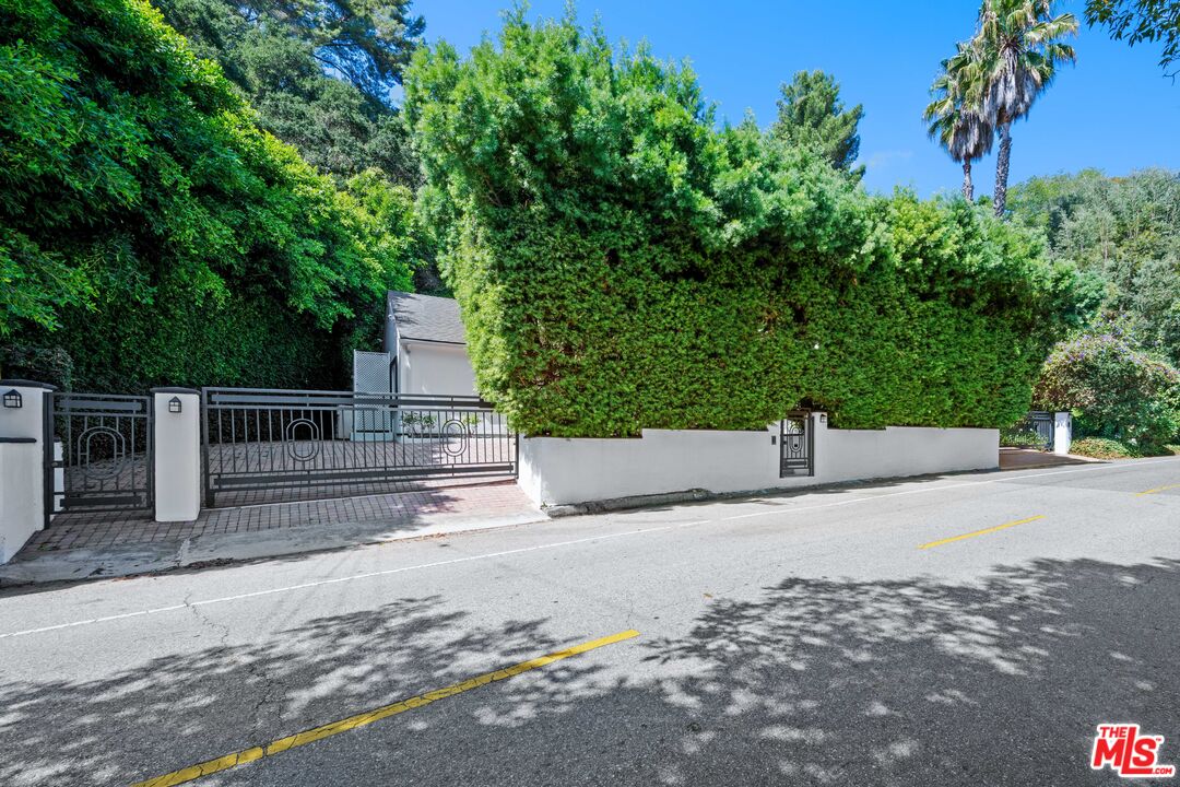 2563 Hutton Drive Beverly Hills, CA 90210 - Photo 69 of 69