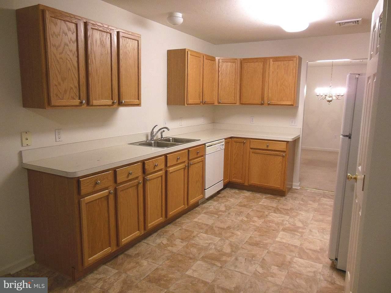 6920 Seneca Ridge Drive York, PA 17403 - Photo 8 of 22 Gallery Image 8