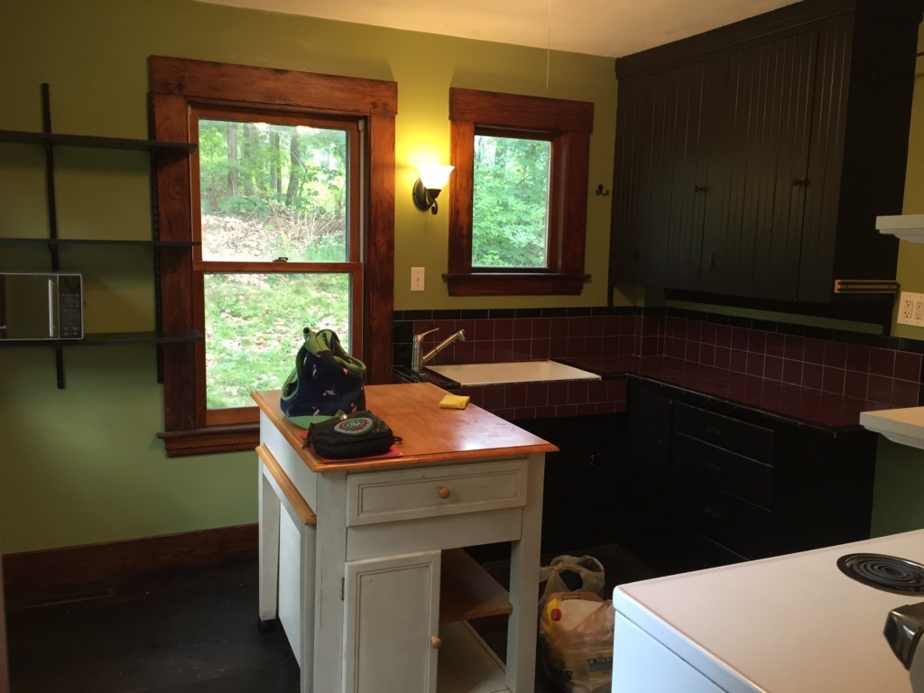 19 Old Post Road Kittery, ME 03904 - Photo 5 of 12