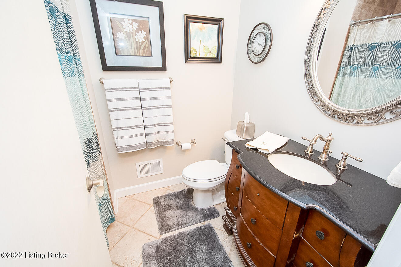 7402 Switch Bark Road Louisville, KY 40228 - Photo 19 of 38 Full Bath