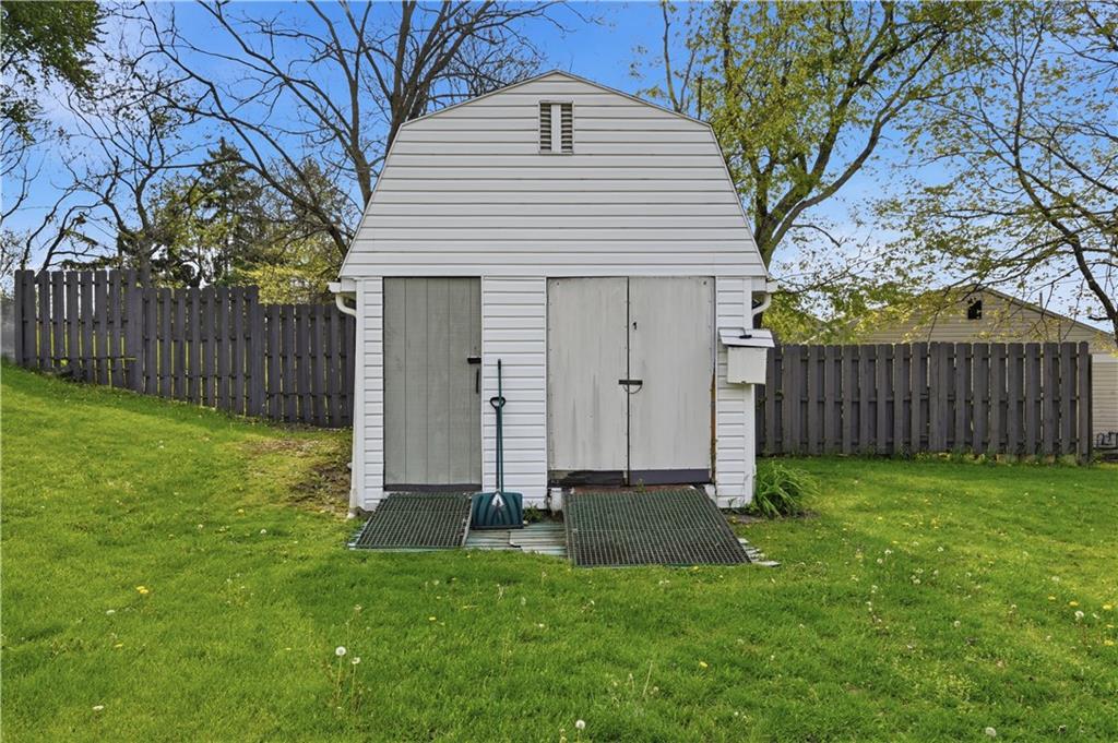 72 Sycamore Street Beaver, PA 15009 - Photo 20 of 26 Additional space for storage or projects