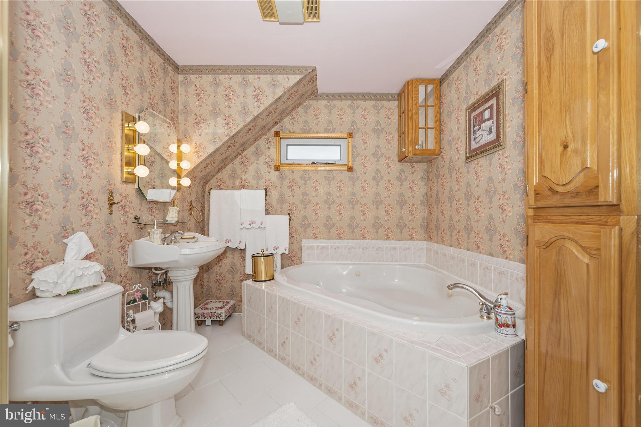 6594 Hemlock Point Road New Market, MD 21774 - Photo 51 of 98 Primary Bathroom