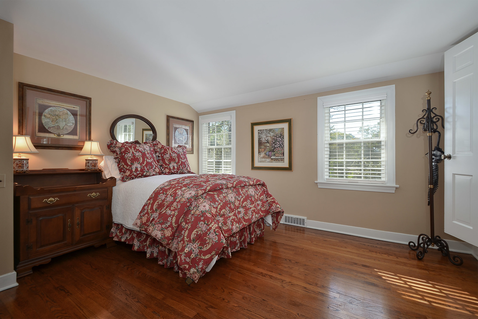 590 Aberdeen Road Inverness, IL 60067 - Photo 22 of 28