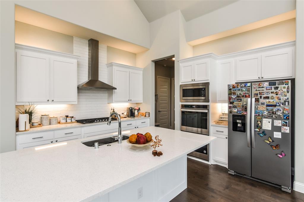 16493 Prairie Oak Road Frisco, TX 75033 - Photo 2 of 18
