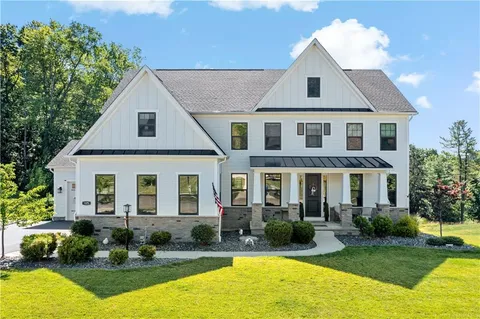 $1,090,000 | 125 Abigail Drive, Mars, PA 16046
