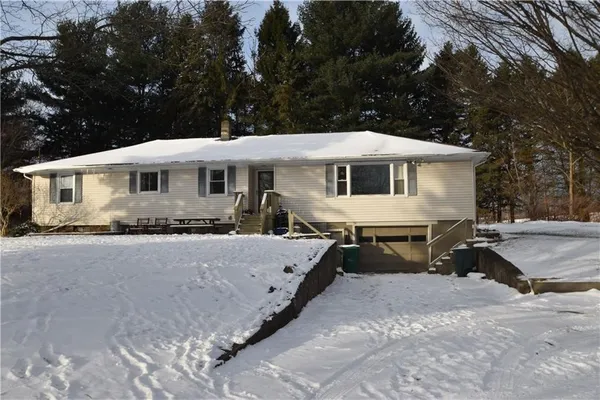 $224,900 | 3975 County Line Road, Walworth, NY 14502